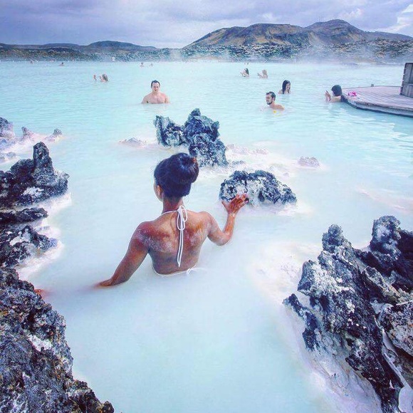 Meet your Posher, Sierra - Picture 1 of 1